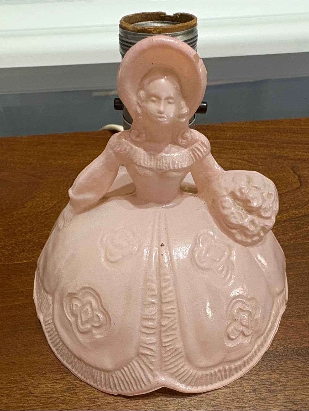 vintage L.E. Smith "Southern Belle" (or Crinoline Lady) pink glass boudoir lamp